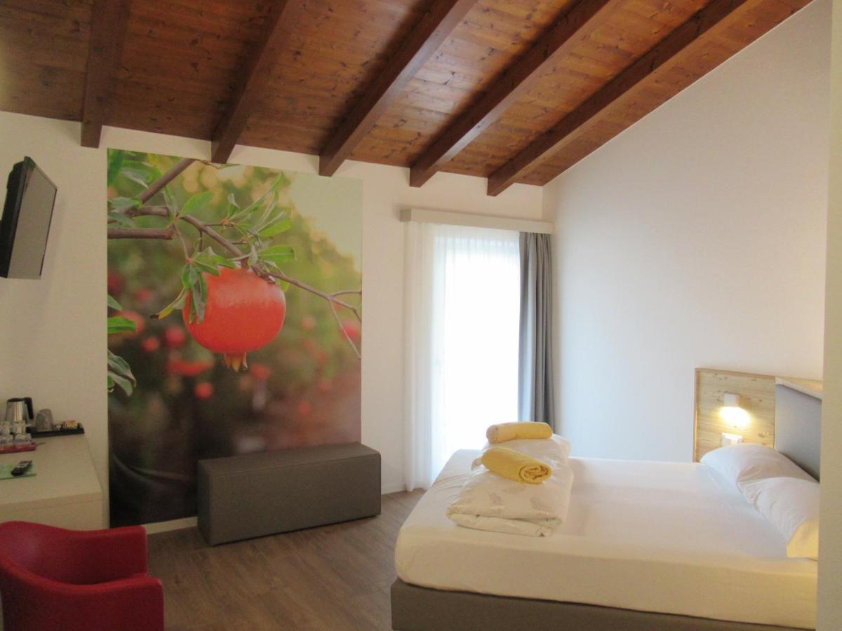 Bed and Breakfast Maso Agritur Santa Lucia Dro Exterior foto